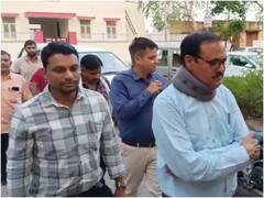 Alwar News: रिश्वत मामले में फंसे IAS-RAS अधिकारियों के खिलाफ मामला दर्ज, एसीबी ने आरोपियों को न्यायिक कस्टडी में भेजा