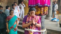 In Pics: సింహాచలంలో మంత్రి విడదల రజిని, కప్ప స్తంభం వద్ద ఫోటోలు