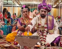 Sayli Kamble Wedding Photos :  'इंडियन आइडल' फेम सायली ने ब्वॉयफ्रेंड से की शादी, सामने आईं तस्वीरें