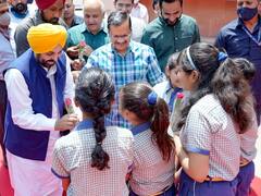 Punjab CM भगवंत मान ने किया Delhi के स्कूलों का दौरा, कह दी ये बड़ी बात