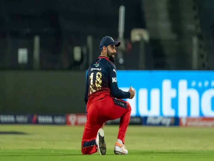 RR vs RCB, IPL 2022: Virat Kohli Unbelievable Catch to Dismiss Trent Boult in game against Rajasthan Royals- Watch Video Virat Kohli Catch: பேட்டிங்கில் சொதப்பினாலும் ஃபீல்டிங்கில் அசத்தும் விராட்- மீண்டும் வைரலாகும் கேட்ச் வீடியோ !