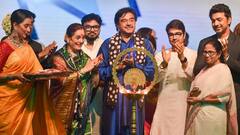 KIFF 2022: কলকাতা আন্তর্জাতিক চলচ্চিত্র উৎসবের উদ্বোধনের কিছু ক্যামেরাবন্দি মুহূর্ত