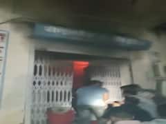 Rajasthan News: आधी रात को लगी बैंक में आग, दो घंटे बाद पाया गया काबू, लाखों का कैश जलकर हुआ राख