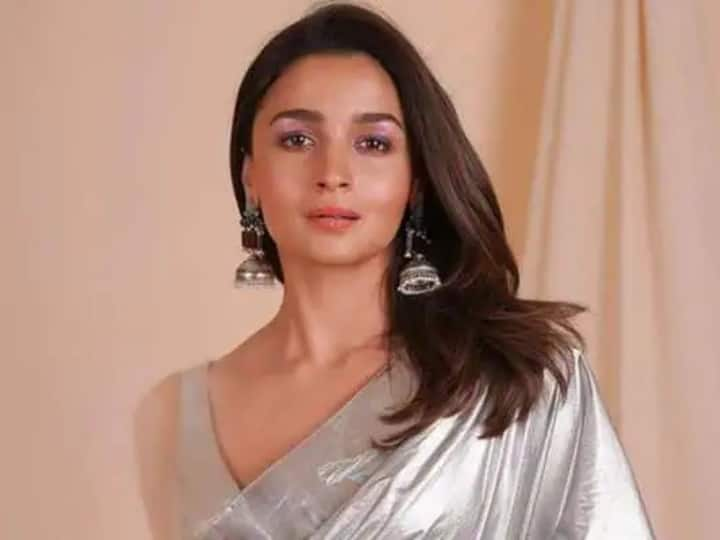 Alia Bhatt Ranks 6th On Top Global Celebrity Instagram Influencers List Alia Bhatt: આલિયા ભટ્ટે ઇન્સ્ટાગ્રામ પર પ્રિયંકા ચોપરા અને જેનિફર લોપેઝને છોડ્યા પાછળ, ગ્લોબલ લિસ્ટમાં મળ્યું આ સ્થાન