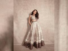 PHOTO : रकुल प्रीत सिंहचा देसी अवतार! दिलखेचक अदांवर फॅन्स झाले फिदा!