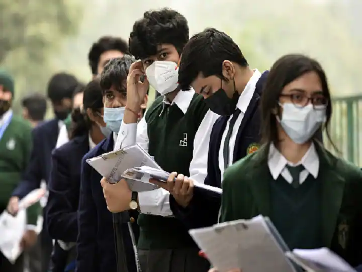 CBSE Term 2 Exam 2022 :10th, 12th Exams Begin Today, CBSE Exams: 35 லட்சத்துக்கும் மேற்பட்டோர் எழுதும் சிபிஎஸ்இ பொதுத்தேர்வு தொடக்கம்!