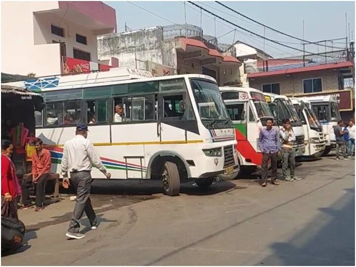 Almora News Operation of KMU buses stalled, demand for operation of buses in rural areas ANN Almora News: बागेश्वर के किसी भी तहसील में नहीं चलती केमू बसें, महंगा सफर करने को मजबूर ग्रामीण