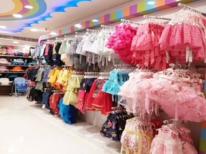 firstcry plans 1 billion ipo may seek sebi nod next month  कमाईची संधी! महाराष्ट्रातील लहान मुलांच्या वस्तू विकणारी 'फर्स्ट क्राय' आणणार आयपीओ 