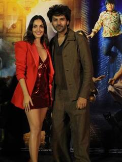 Bhool Bhulaiyaa 2 Trailer Launch: ਕਿਆਰਾ ਨੇ ਕਾਰਤਿਕ ਆਰੀਅਨ ਨਾਲ ਸ਼ਾਰਟ ਰੈੱਡ ਡਰੈੱਸ 'ਚ ਬਾਈਕ 'ਤੇ ਕੀਤਾ ਧਮਾਕਾ