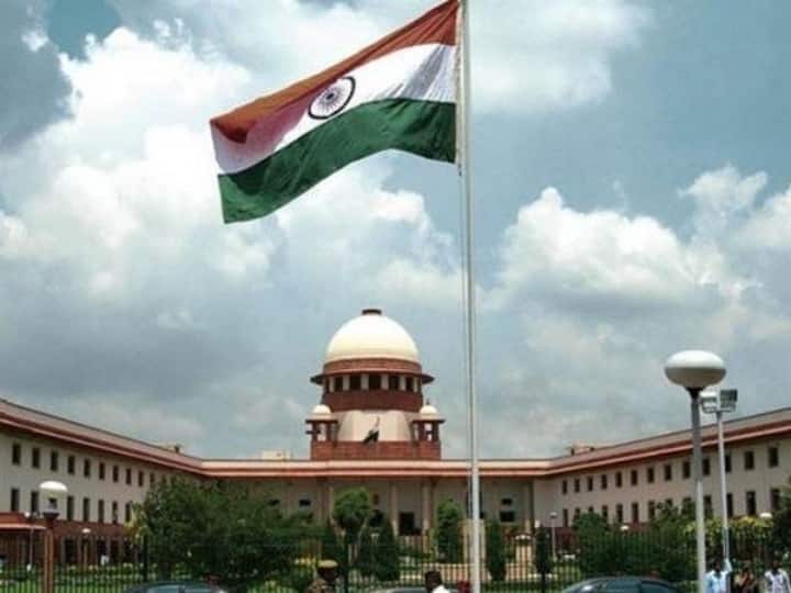 karnataka hijab row supreme court will Give his dicision today ANN Karnataka Hijab Row: कर्नाटक हिजाब मामले में आज खत्म होगी फैसले की घड़ी, जानिए कब तक आ सकता है फैसला