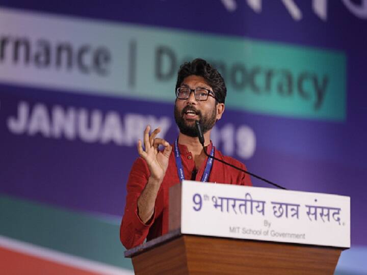 Assam Court Sends Dalit Activist Jignesh Mevani To 5-Day Police Custody In Assault Case Assam Court Sends Dalit Activist Jignesh Mevani To 5-Day Police Custody In Assault Case