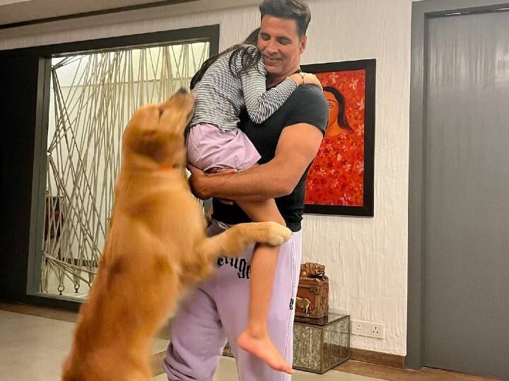 Akshay Kumar & Daughter Nitara’s Candid Moment With Pet Dog Will Make You Go AWWW Akshay Kumar & Daughter Nitara’s Candid Moment With Pet Dog Will Make You Go AWWW Akshay Kumar & Daughter Nitara’s Candid Moment With Pet Dog Will Make You Go AWWW