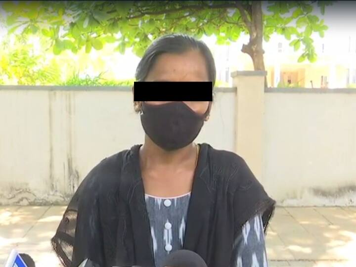 Kakinada News Woman complaint to Police on former Mla Pantham Gandhi Mohan Kakinada News : పెద్దాపురం మాజీ ఎమ్మెల్యే వల్ల గర్భవతి అయ్యా, కాకినాడ ఎస్పీకి మహిళ ఫిర్యాదు!