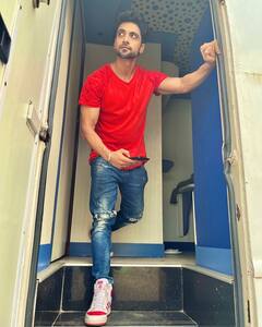 In Pics: 'लॉकअप' के लिए टीवी के इस मशहूर एक्टर को नहीं दिया गया न्योता, आकाश आहूजा ने कहा- 'अच्छा हुआ मैं नहीं गया'