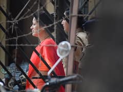 Hanuman Chalisa Row: नवनीत राणा और रवि राणा को सेशंस कोर्ट से राहत नहीं, 29 अप्रैल तक जवाब दाखिल करने के निर्देश