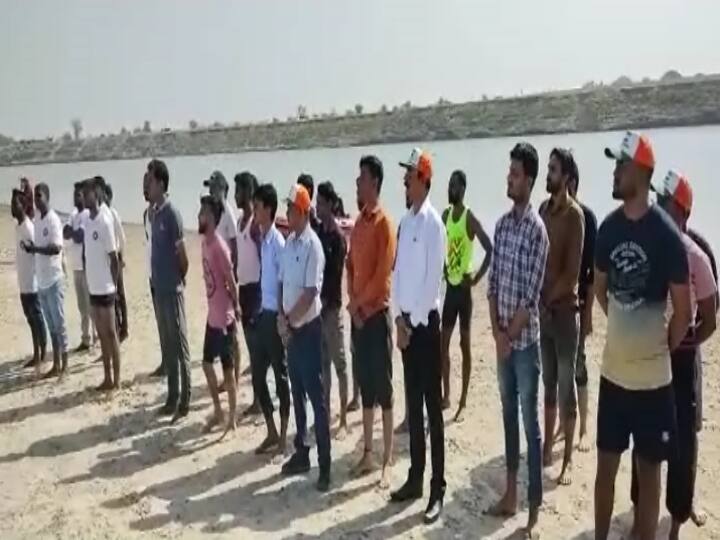 UP News NDRF and District Disaster Management Authority's training program launched on river Rapti ann Gorakhpur News: राप्ती नदी के तट पर NDRF और जिला आपदा प्रबंधन प्राधिकरण का प्रशिक्षण कार्यक्रम का हुआ शुभारंभ