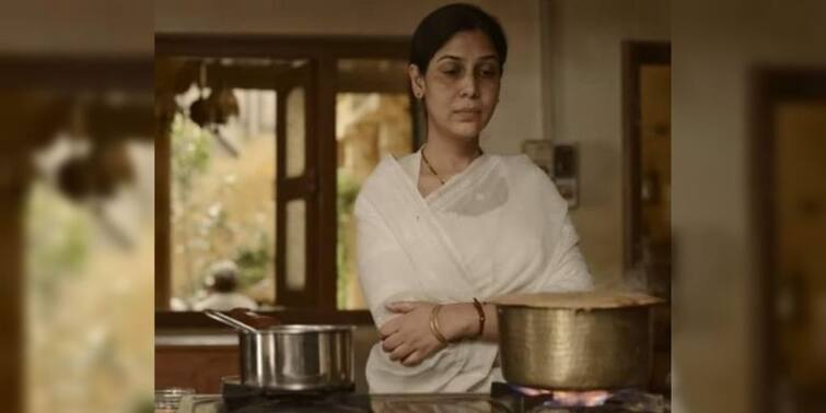Scene depicting how women work even amidst grief from Netflix's Sakhshi Tanwar starrer 'Mai' goes viral Mai on Netflix: শোক সরিয়ে কর্তব্য পালন, 'মাঈ' সিরিজে সাক্ষী তনওয়ারের দৃশ্য ভাইরাল