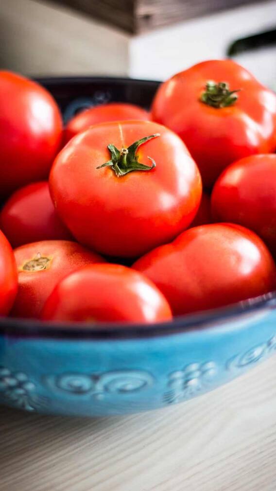 Kitchen Hacks: Some easy tips to make tomatoes last longer...
