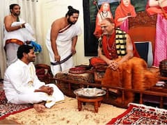 Visakha Sarada Peetham: ఏపీ నయా పొలిటికల్ సెంటర్‌గా విశాఖ శారదా పీఠం ? అందుకే మంత్రులు క్యూ కడుతున్నారా !