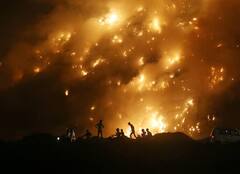 Bhalswa Landfill Site: દિલ્હીના ભાલ્સવા લેન્ડફિલમાં લાગી ભીષણ આગ, જુઓ તસવીરો