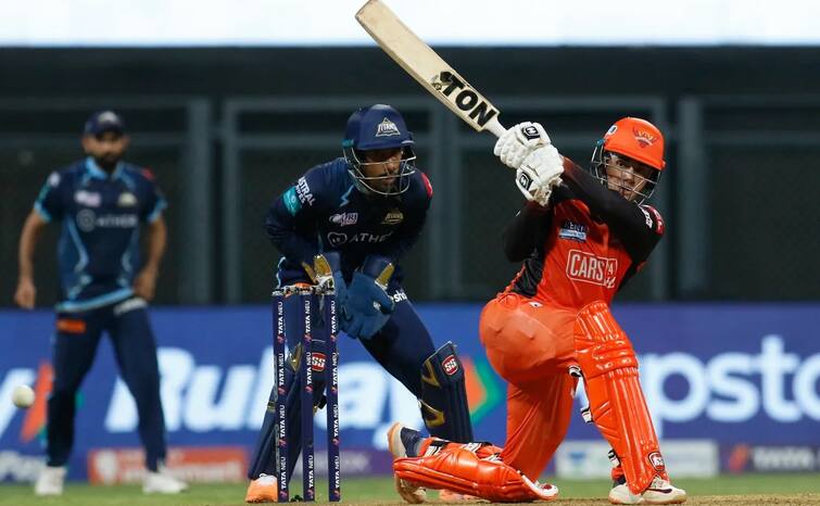 IPL 2022: SRH Given target of 196 runs against GT in Match 40 at Wankhede Stadium GT vs SRH, Match Highlights: শেষ ওভারে ৪ ছক্কায় ম্যাচ জমিয়ে দিলেন শশাঙ্ক, হার্দিকদের সামনে লক্ষ্য ১৯৬