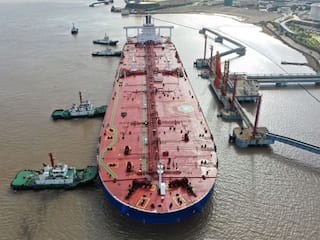 ओमानजवळ खोल समुद्रात तेलवाहू जहाजाला जलसमाधी; 13 भारतीयांसह 16 क्रू मेंबर्स बेपत्ता