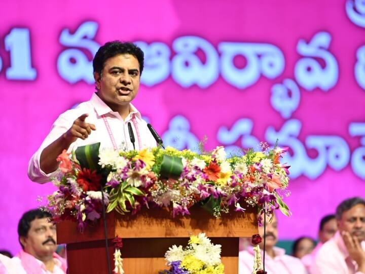 KTR wants Telangana model for the country KTR Speech :  ఎన్టీఆర్ తర్వాత కేసీఆర్ - ప్లీనరీలో కేటీఆర్ పవర్‌ఫుల్ స్పీచ్!