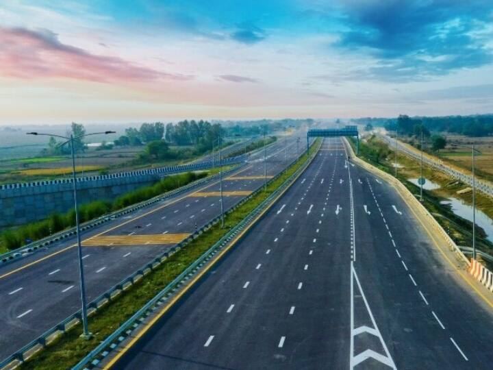 UP News: Traveling on Purvanchal Expressway will be expensive, toll collection will start from May 1 UP News: पूर्वांचल एक्सप्रेसवे पर सफर करना होगा महंगा, 1 मई से शुरू हो जाएगी टोल की वसूली