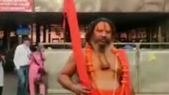 Taj Mahal में संतों को जाने से रोका गया, भगवा कपड़ों को बताया जा रहा वजह