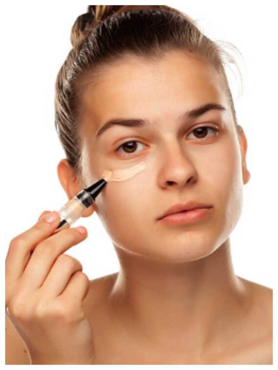 डार्क सर्कल हटाने के लिए अपनाएं ये घरेलू नुस्खे