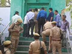 Firozabad: सड़कों पर नहीं होगी अलविदा और ईद की नमाज, ईदगाह पर पहुंचे सिटी मजिस्ट्रेट ने दी ये जानकारी