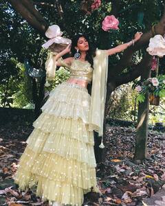 Photos: CSK की नई मिस्ट्री गर्ल, जिसकी अदाओं पर घायल हुए फैंस; इस बिग बॉस स्टार के साथ रहे हैं रिश्ते!