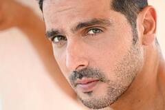 Zayed Khan New Look: ज़ायेद खान की ट्रांसफॉर्मेशन के पीछे है बॉलीवुड के इस शख्स का हाथ, एक्टर ने पोस्ट शेयर कर किया धन्यवाद