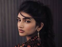 Sree leela: ఆకాశం అమ్మాయైతే నీలానే ఉంటుందేమో