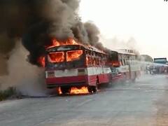 Hamirpur Road Accident: रोडवेज की बसों के टकराने से लगी आग, हादसे 35 से ज्यादा लोग घायल