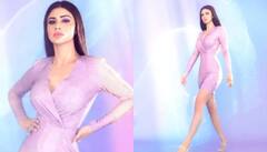 ਅਸਮਾਨ ਤੋਂ ਅਪਸਰਾ ਉੱਤਰ ਆਈ ਜਾਂ ਪਰੀ, ਬਾਡੀਕਾਨ ਡ੍ਰੈੱਸ 'ਚ ਮੌਨੀ ਰਾਏ ਕਰ ਗਈ ਗਜ਼ਬ ਦੀ ਜਾਦੂਗਰੀ