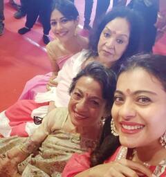 Kajol With Mother Tanuja: काजोल ने मां तनुजा संग शेयर की पाउट सेल्फी, मां-बेटी की जोड़ी लग रही है कमाल