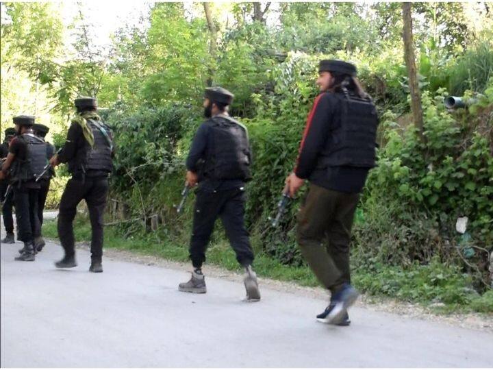 Pulwama Encounter: Two Al-Badr Terrorists Involved In Attacks On Migrant Labourers Neutralised Pulwama Encounter: Two Al-Badr Terrorists Involved In Attacks On Migrant Labourers Neutralised