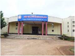 Bastar University Exams 2022: बस्तर की इस यूनिवर्सिटी ने की घोर लापरवाही, बांट दिए गलत पर्चे और पेपर हुआ लीक, जानिए पूरा मामला