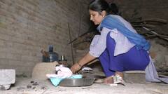 See Photos : ਲੱਕੜਾਂ ਇਕੱਠਿਆਂ ਕਰਨ ਵਾਲੀ ਟੀਚਰ!  ਹੁਣ 'ਆਪ' ਸਰਕਾਰ ਤੋਂ ਵੀ ਕੋਈ ਉਮੀਦ ਨਹੀਂ