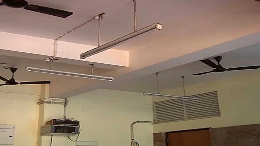 Power Off in Medical College: অসহ্য গরমের মধ্যে মেডিক্যাল কলেজের একাংশে বিদ্যুৎ বিভ্রাট।Bangla News