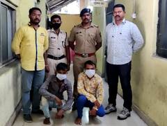 Kalyan News : रेल्वे प्रवाशाच्या हातावर काठीचा फटका मारुन मोबाईल चोरी, सराईत चोरटा अटकेत