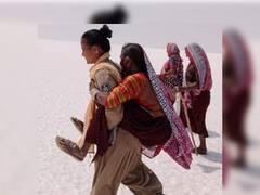 Trending News :  कौतुकास्पद! कच्छमधील उन्हामुळे वृद्ध महिला पडली बेशुद्ध; महिला पोलीस कॉन्स्टेबल आली मदतीला धावून