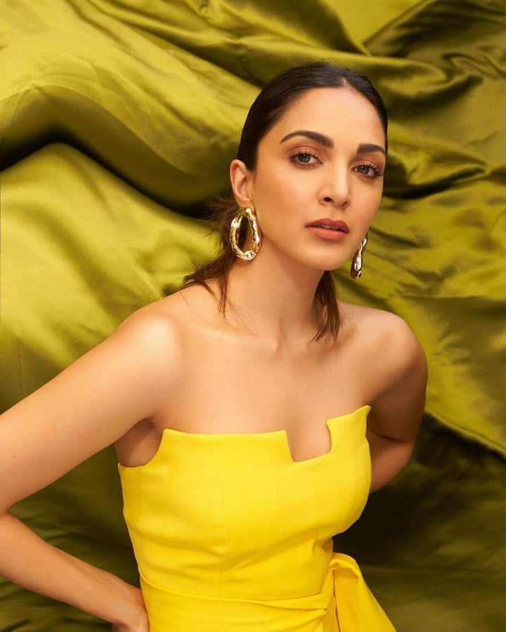 బాలీవుడ్ లో ఈమె నటించిన 'కబీర్ సింగ్' సినిమా రెండు వందల కోట్ల క్లబ్ లో చేరడంతో ఆమెకి అవకాశాలు పెరిగాయి. (Courtesy : Kiara Advani Instagram)