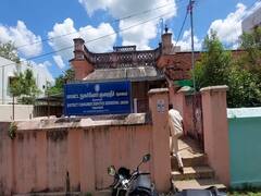 கடனை கட்டிய பிறகும் பத்திரம் தர மறுப்பு...! 7 ஆண்டுகளாக அலைக்கழிப்பு - கூட்டுறவு வீட்டுவசதி ஆணைய மேலாண்மை இயக்குனர் உள்ளிட்ட 3 பேரை கைது செய்ய உத்தரவு