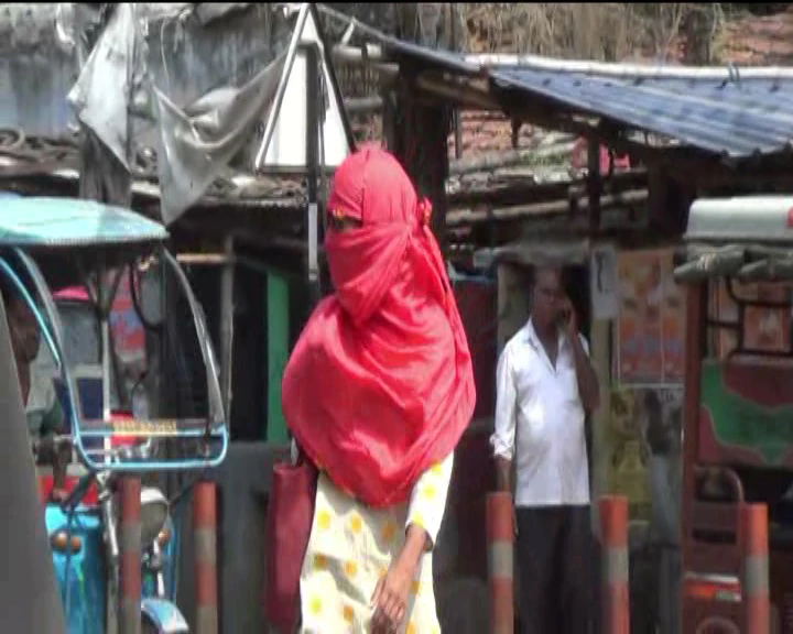Weather Update: এখনই স্বস্তি নয়, দাবদাহে পুড়তে হবে আরও ২-৩দিন ।Bangla News