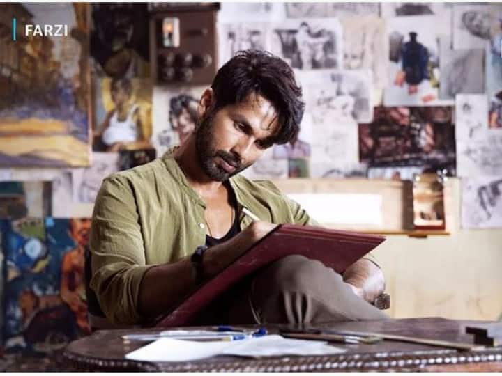 Shahid Kapoor To Make Digital Debut With 'Farzi' By 'The Family Man' Director Duo Raj & DK Shahid Kapoor To Make Digital Debut With 'Farzi' By 'The Family Man' Director Duo Raj & DK
