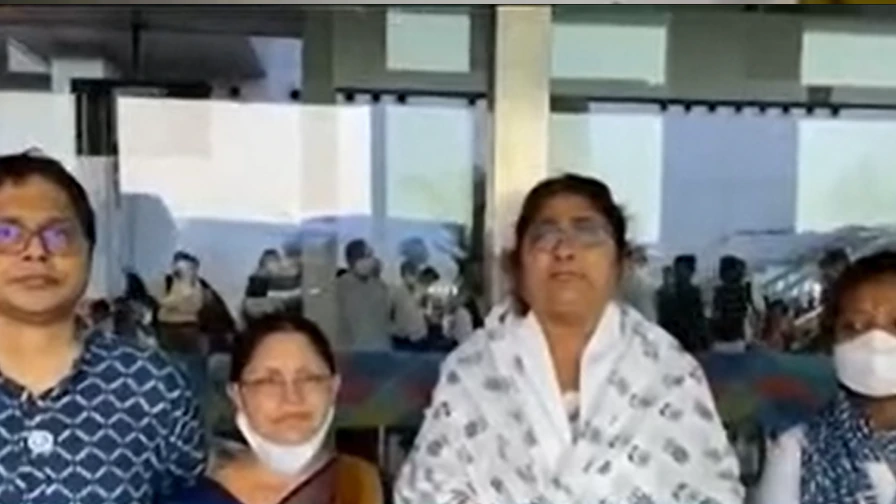 Uttar Pradesh: প্রয়াগরাজে নৃশংস খুন, কাল জাতীয় মানবাধিকার কমিশনে যাচ্ছে TMC-র ফ্যাক্ট ফাইন্ডিং কমিটি।Bangla News