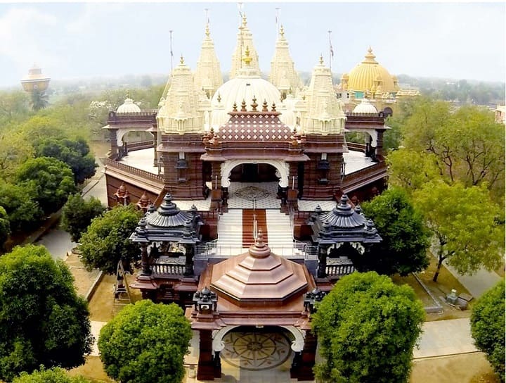 Sokhda swaminarayan Sant Gunatit Swami no more સોખડા સ્વામિનારાયણ મંદિરમાં ગુણાતીત સ્વામીનું નિધન, મૃત્યુ મામલે અનેક તર્ક-વિતર્ક