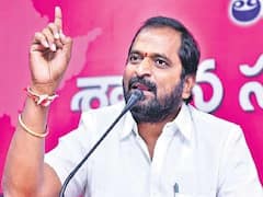 TRS Plenary: మంత్రి శ్రీనివాస్ గౌడ్ హత్యకు కుట్ర కేసులో నిందితుడు టీఆర్ఎస్ ప్లీనరీలో, లీడర్లతో తెగ సెల్ఫీలు